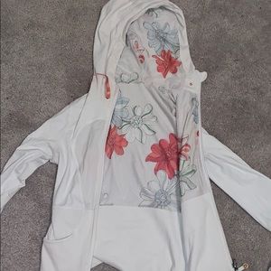 white lulu lemon jacket